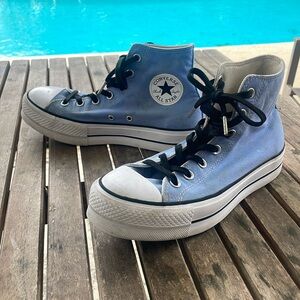 Converse platform Chuck Taylors periwinkle/light blue